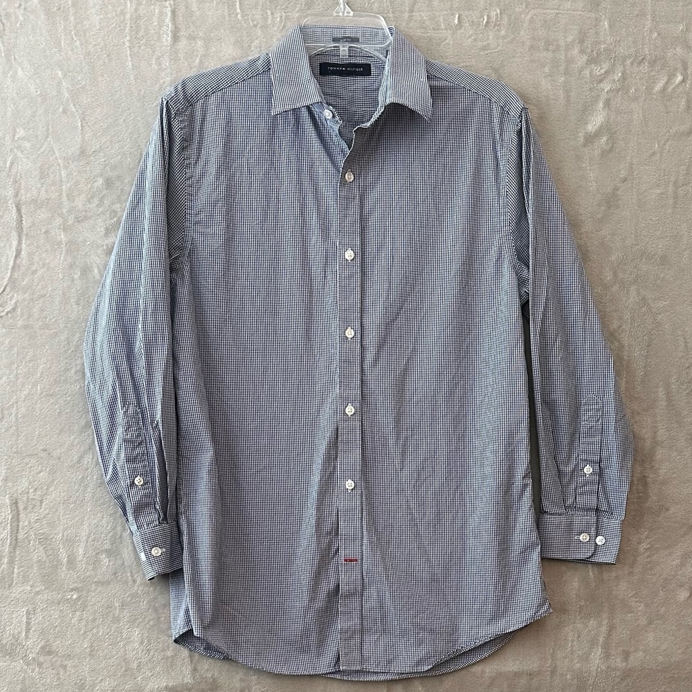 Tommy Hilfiger Gray Dress Shirt Long Sleeves Size Medium 151/2‎